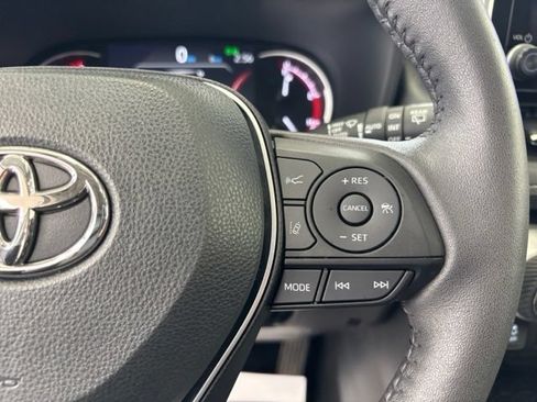 Used 2023 Toyota RAV4 XLE Premium AWD/4WD image 15
