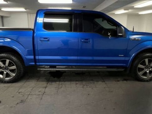 Used 2015 Ford F150 XLT w/ Equipment Group 302A Luxury AWD/4WD image 9