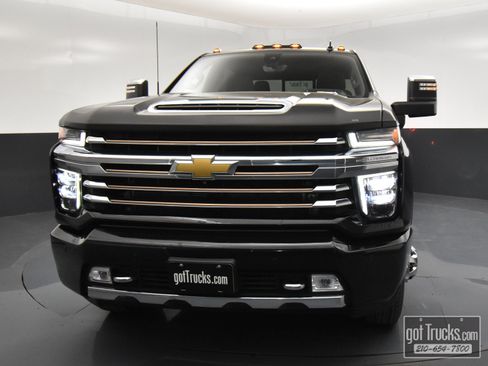Used 2022 Chevrolet Silverado 3500 High Country image 49