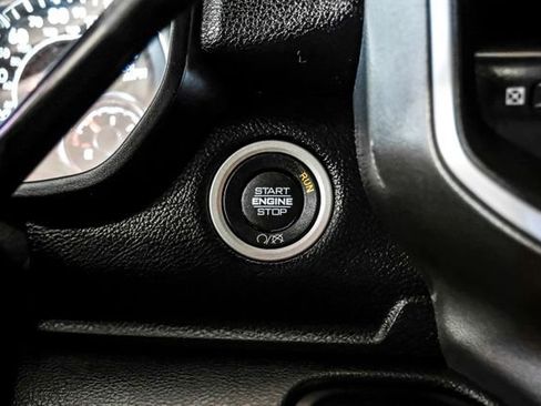Used 2024 RAM 2500 Big Horn AWD/4WD image 19