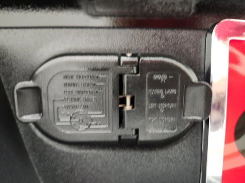 Certified 2024 Toyota Tacoma SR5 image 27