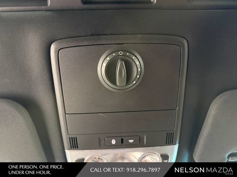 Used 2009 Pontiac G8 GT w/ Premium Package RWD image 31