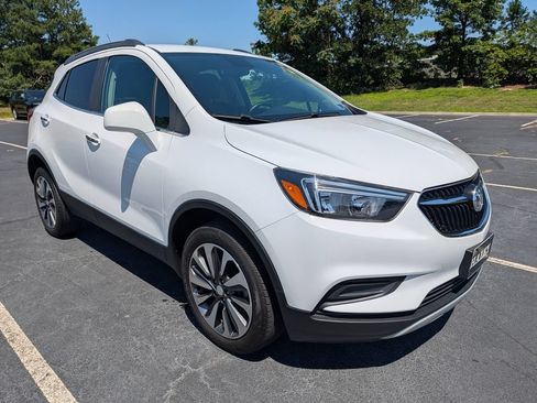 Used 2022 Buick Encore Preferred w/ Safety Package AWD/4WD image 2