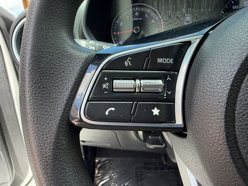 Used 2022 Kia Forte LXS FWD image 25