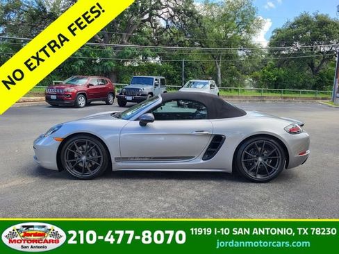 Used 2022 Porsche 718 Boxster RWD image 2