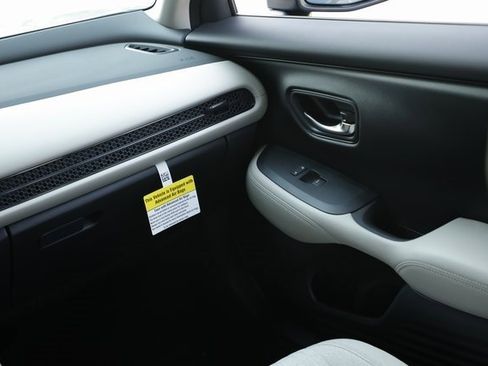 New 2025 Honda HR-V LX image 31