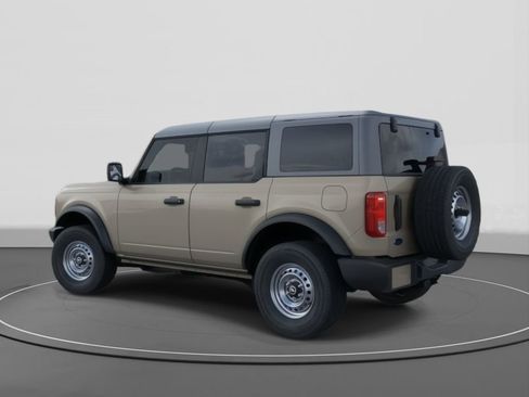 New 2025 Ford Bronco 4-Door image 4