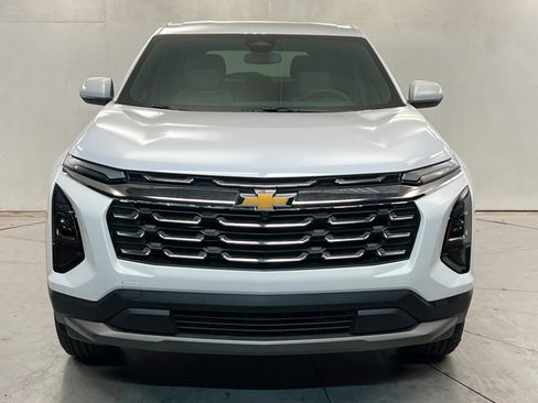 New 2027 Chevrolet Equinox LT w/ Convenience Package II AWD/4WD image 9