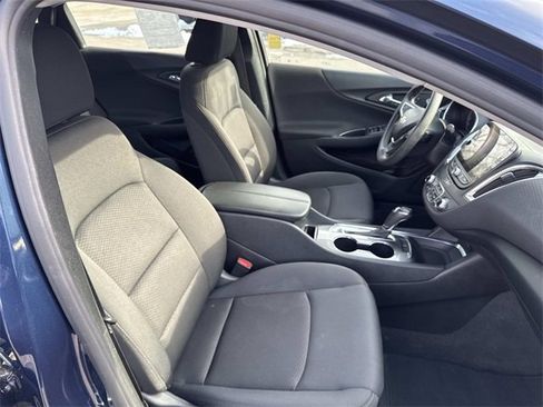 Used 2020 Chevrolet Malibu LT image 31
