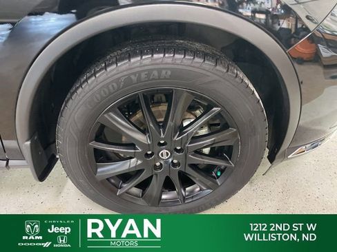 Used 2020 Nissan Murano Platinum w/ Cargo Package image 13