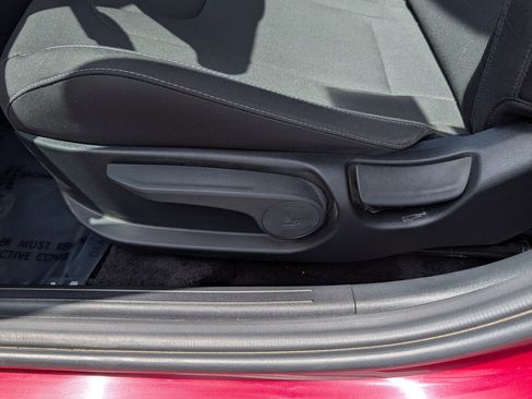 Certified 2025 Hyundai Elantra Sport FWD image 11