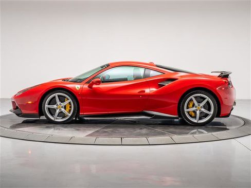 Used 2018 Ferrari 488 GTB GTB image 2