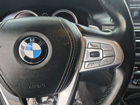 Used 2019 BMW 740i w/ Executive Package RWD image 27