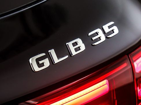 New 2026 Mercedes-Benz GLB 35 AMG 4MATIC image 9
