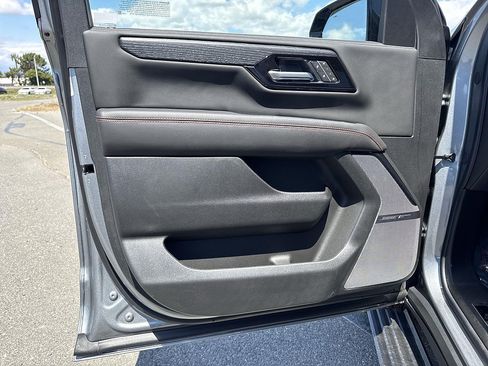 New 2026 GMC Yukon XL AT4 Ultimate AWD/4WD image 18