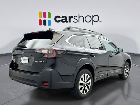 Used 2023 Subaru Outback Premium AWD/4WD image 5