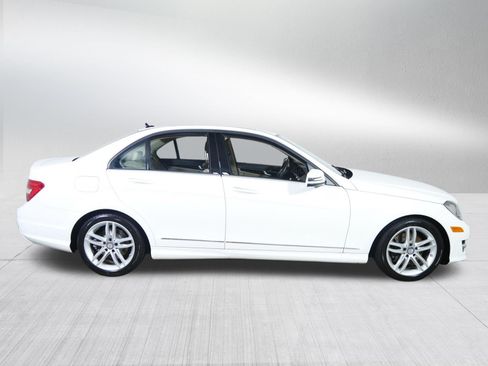 Used 2014 Mercedes-Benz C 300 4MATIC Sedan image 8