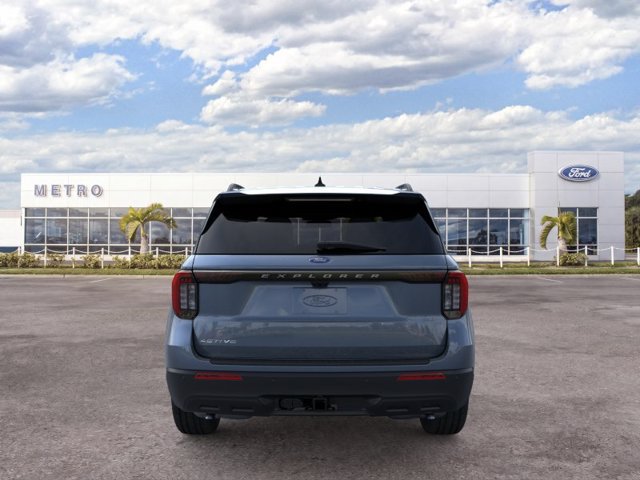 New 2026 Ford Explorer Active RWD image 5