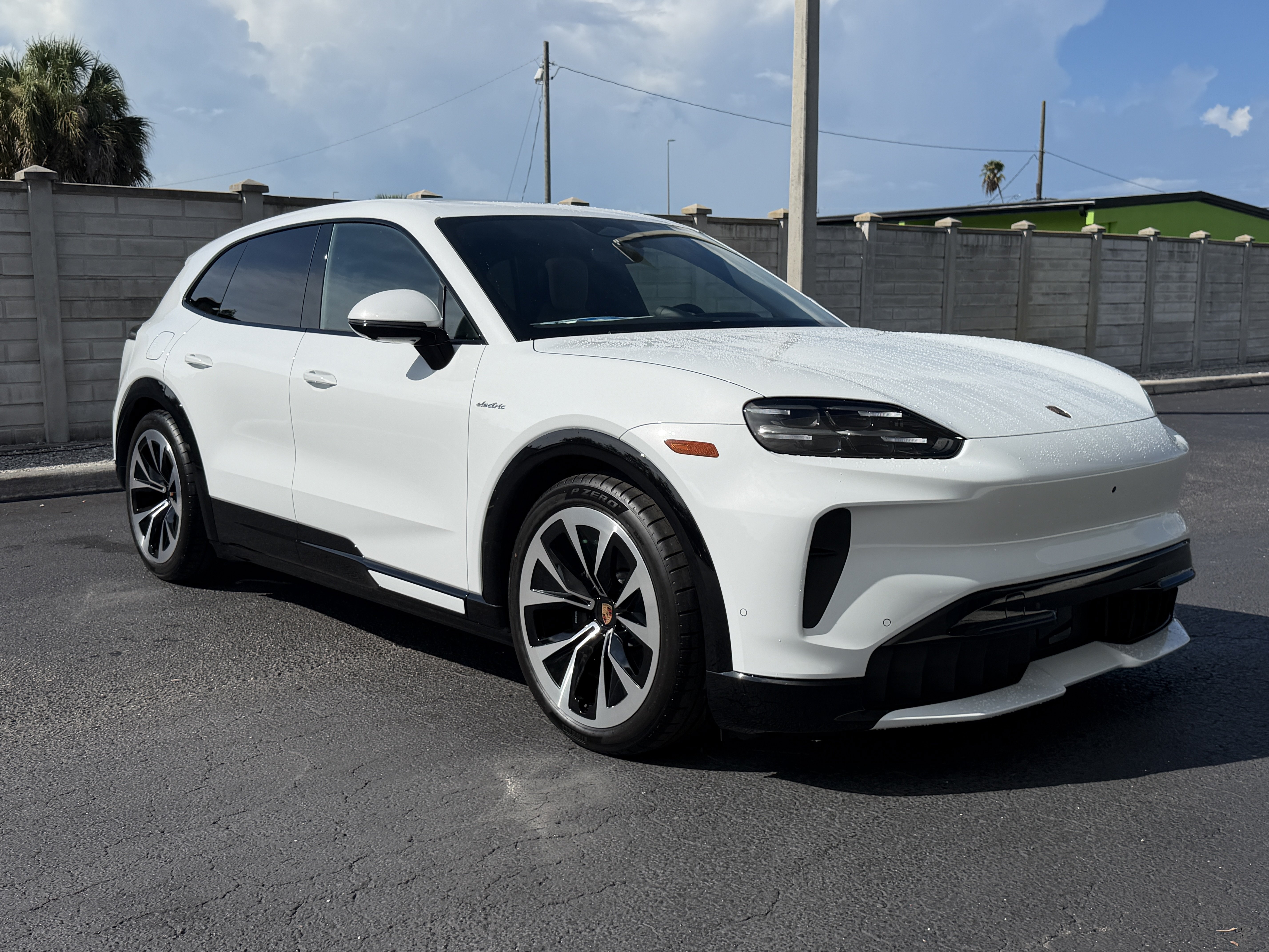 Used 2026 Porsche Cayenne Electric AWD/4WD image 8