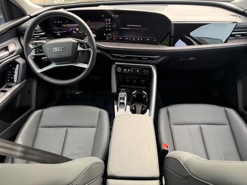 Used 2025 Audi Q5 Premium w/ Convenience Package AWD/4WD image 11