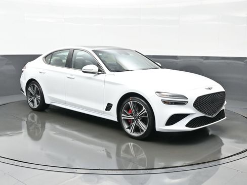 New 2025 Genesis G70 2.5T w/ Sport Prestige Package image 8