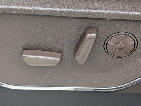 New 2025 Ford F350 King Ranch w/ Chrome Package image 21