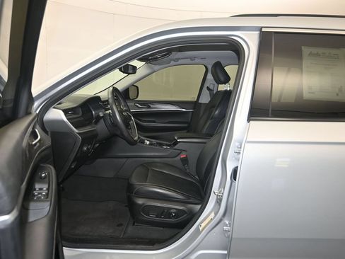 Used 2021 Jeep Grand Cherokee L Limited RWD image 23