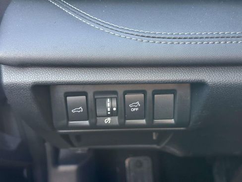 Used 2022 Subaru Outback Limited image 28