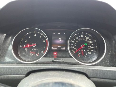 Used 2015 Volkswagen GTI SE image 14