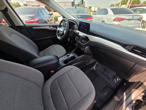 Used 2021 Ford Escape SE FWD image 18