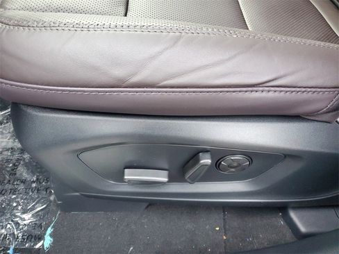 New 2026 Ford Explorer Platinum w/ LUX Leather Package image 8