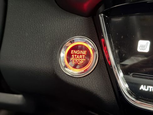 Certified 2021 Honda HR-V EX image 30