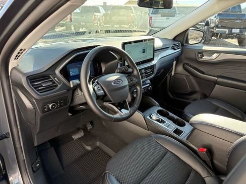 New 2026 Ford Escape SE w/ Class II Trailer Tow Package image 11
