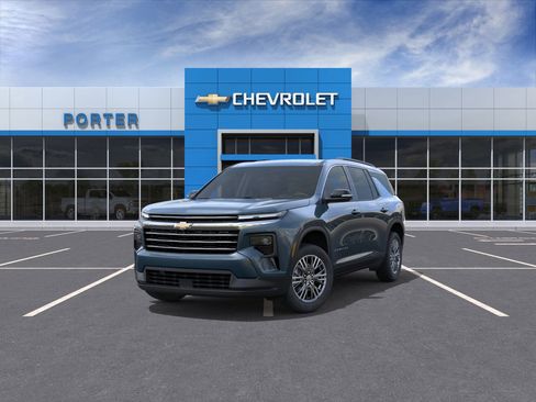New 2026 Chevrolet Traverse LT w/ Driver Confidence Package image 32