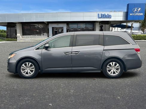 Used 2017 Honda Odyssey SE image 6