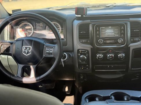 Used 2016 RAM 1500 Express AWD/4WD image 14