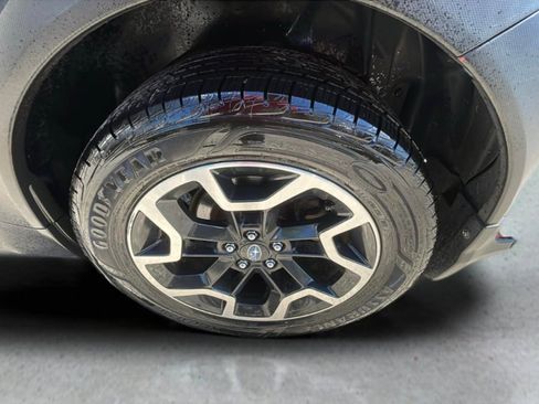 Used 2017 Subaru Crosstrek 2.0i Premium image 21