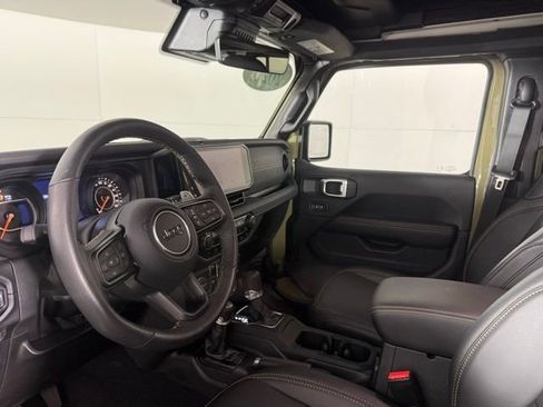 Used 2025 Jeep Wrangler Unlimited Rubicon 392 image 6