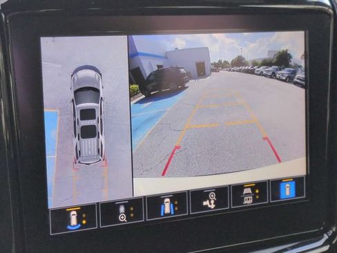 Certified 2023 Chevrolet Traverse RS w/ LPO, Floor Liner Package FWD image 25