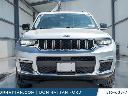 Used 2023 Jeep Grand Cherokee L Limited image 36