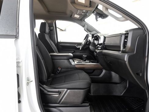 Used 2022 Chevrolet Silverado 1500 LT w/ Z71 Off-Road Package image 35