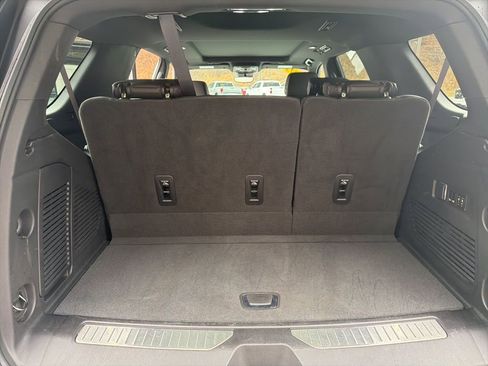 Used 2023 Chevrolet Tahoe High Country image 13