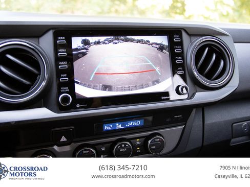 Used 2021 Toyota Tacoma TRD Sport AWD/4WD image 36