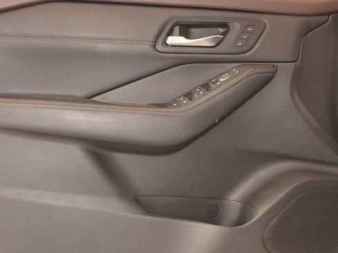 Used 2023 Nissan Rogue SL image 22