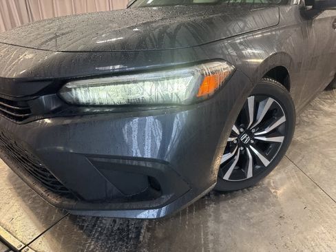 Used 2022 Honda Civic EX image 9