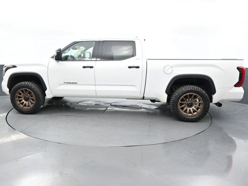 Used 2022 Toyota Tundra SR5 image 4