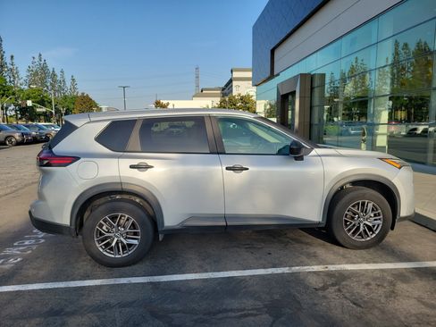 Used 2024 Nissan Rogue S AWD/4WD image 4