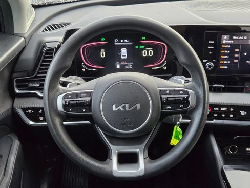 Used 2023 Kia Sportage LX AWD/4WD image 25