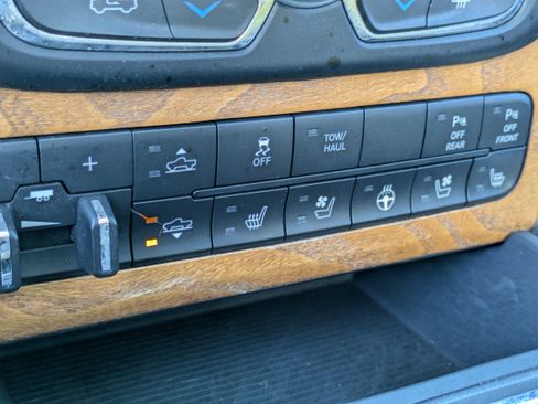 Used 2017 RAM 1500 Laramie Longhorn w/ Protection Group image 31