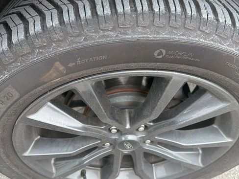 Used 2019 Ford Explorer XLT w/ Equipment Group 202A image 20